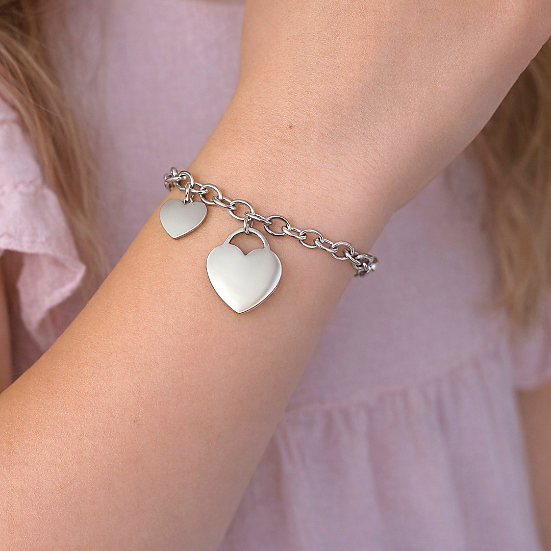 Bracciale Bambina con Cuore Incisione Personalizza indossato