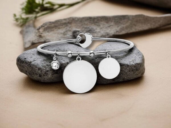 Bracciale Rigido Ciondolo Tondo e Strass con 1 Incisione Personalizzata per Lato