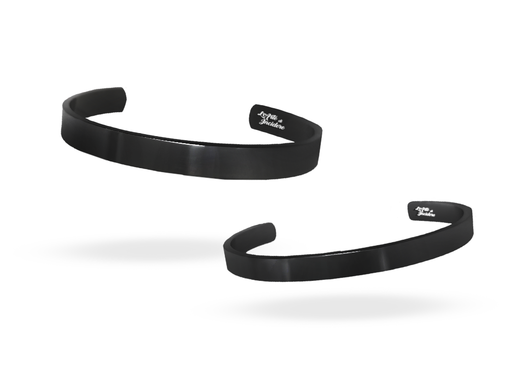 Bracciali coppia rigidi aperti neri con Incisione personalizzata 1 fronte e retro