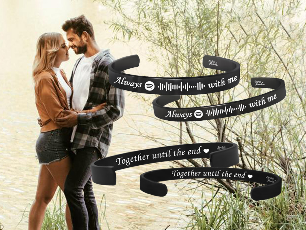 Bracciali coppia rigidi aperti neri con Incisione personalizzata con spotify e dedica Bracciali coppia rigidi aperti neri con Incisione personalizzata con spotify e dedica
