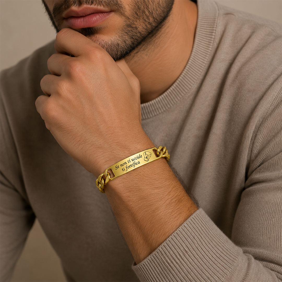 Bracciale Uomo con Dedica Grumetta Dorato Personalizzato Indossato