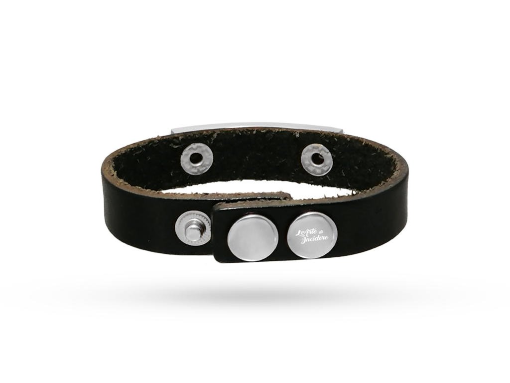 Bracciale Uomo in Pelle con Incisione su Placca in Acciaio (retro)