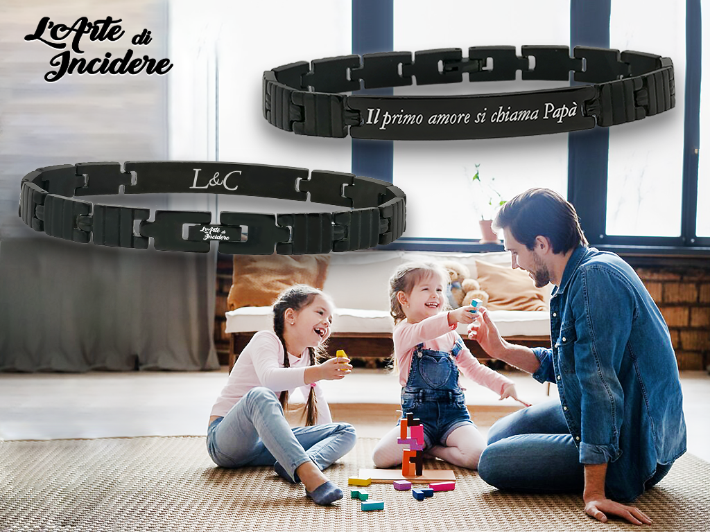 Bracciale uomo acciaio maglia con striature e 1 placca nera incisione personalizzata