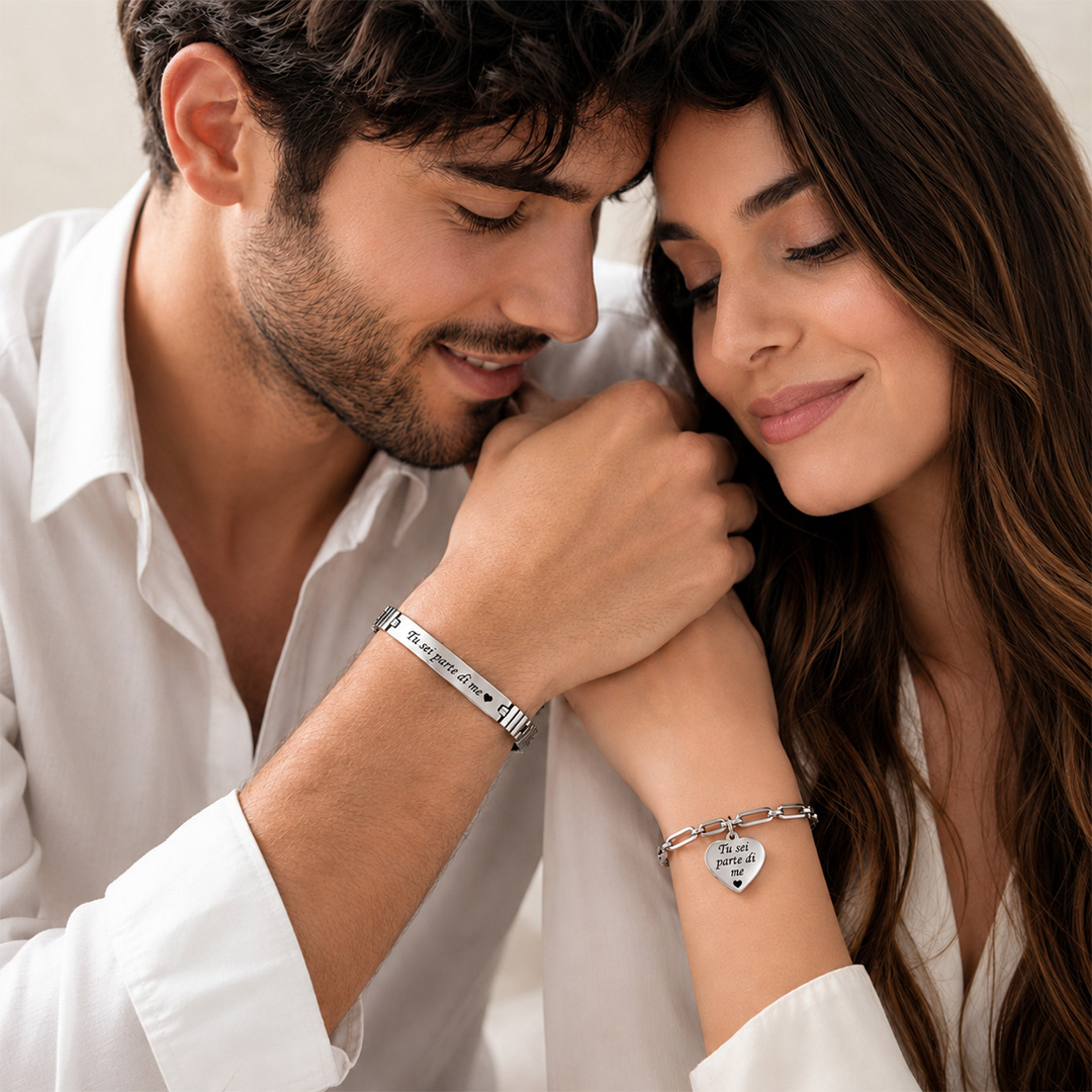 Bracciali Abbinati Lui e Lei Personalizzati con Incisione Indossati