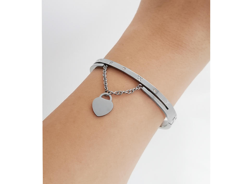 Bracciale con cuore pendente 1 incisione personalizzata Bracciale con cuore pendente 1 incisione personalizzata