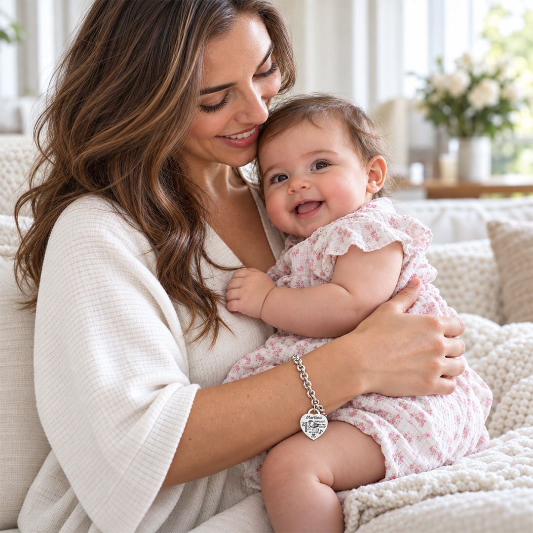 Bracciale Nascita Per Neo Mamma Personalizzato Indossato